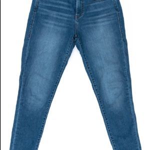 LulaRoe Skinny Denim. Size 28 (women size 6-8) Nearly new, worn 2x.